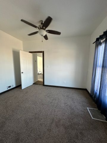 2112 Martin Luther King Jr Parkway, Des Moines, IA 50314