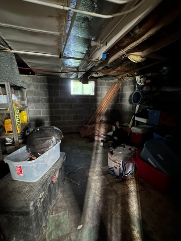 2112 Martin Luther King Jr Parkway, Des Moines, IA 50314