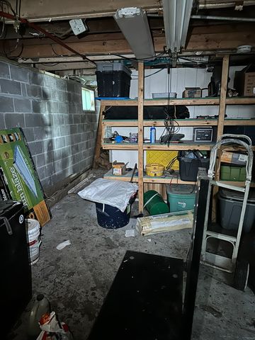 2112 Martin Luther King Jr Parkway, Des Moines, IA 50314