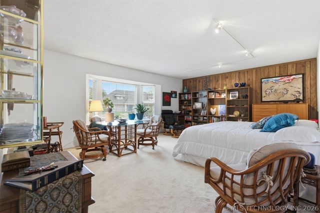508 Meadowood Drive, Broken Arrow, OK 74011