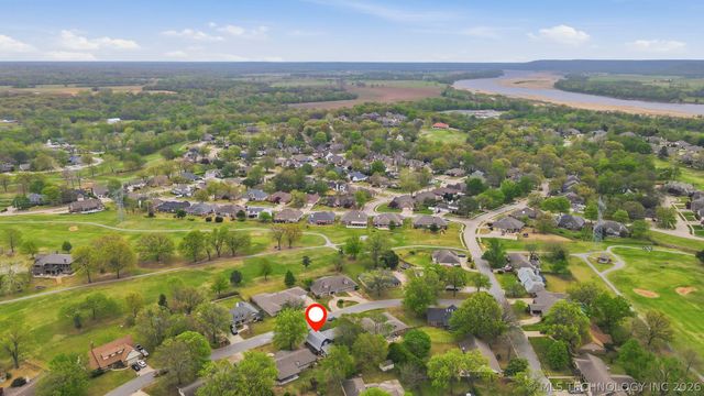 508 Meadowood Drive, Broken Arrow, OK 74011
