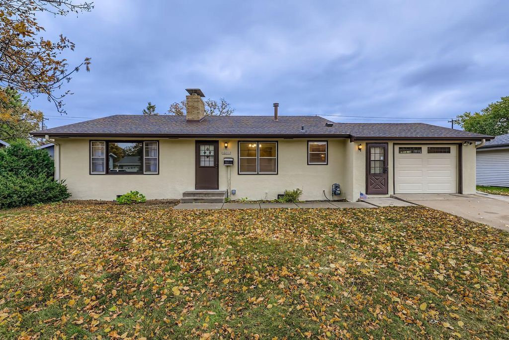 6011 6th Street NE, Fridley, MN 55432