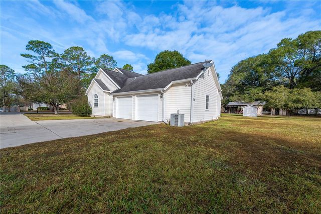 15989 NE 15 PLACE, Starke, FL 32091