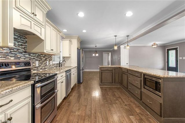 1971 Delaine Drive, Burlington, NC 27215