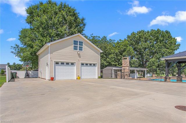 1971 Delaine Drive, Burlington, NC 27215