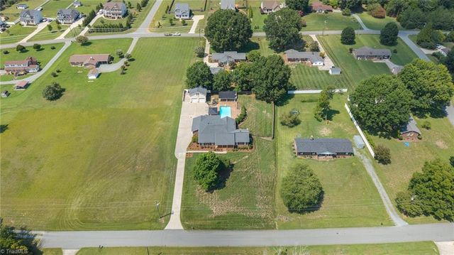 1971 Delaine Drive, Burlington, NC 27215