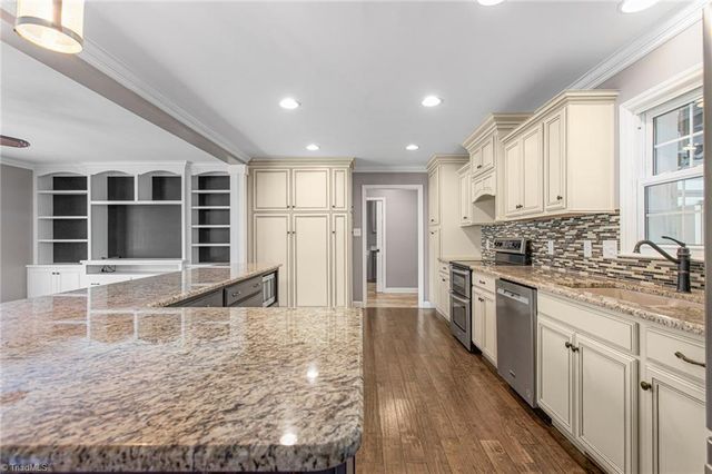 1971 Delaine Drive, Burlington, NC 27215