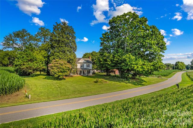 532 Rash Road, Olin, NC 28660