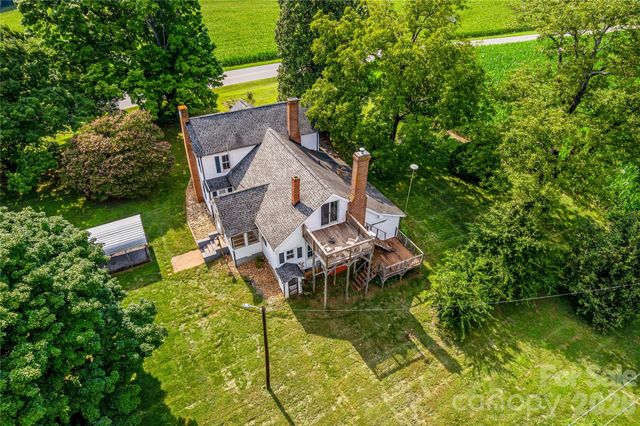 532 Rash Road, Olin, NC 28660