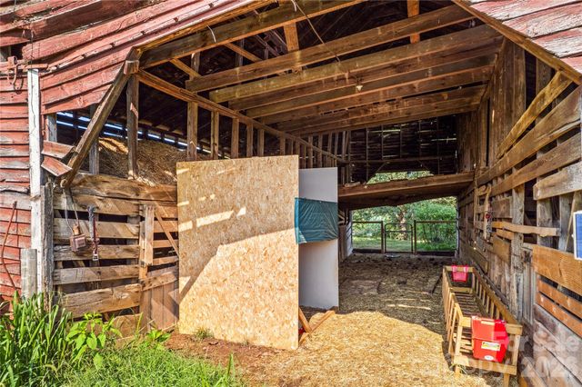 532 Rash Road, Olin, NC 28660