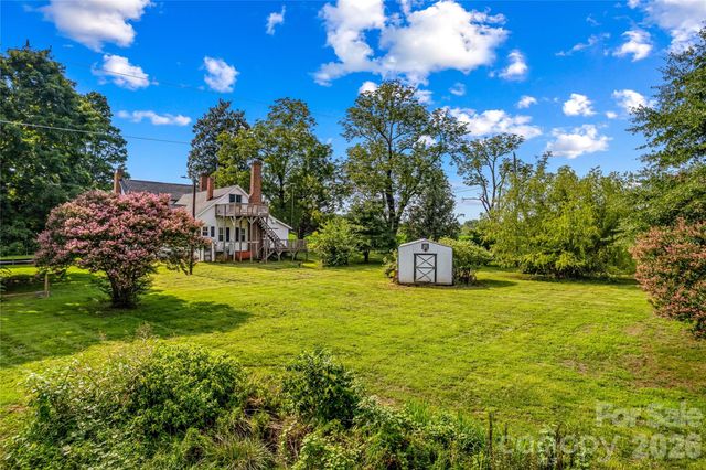 532 Rash Road, Olin, NC 28660