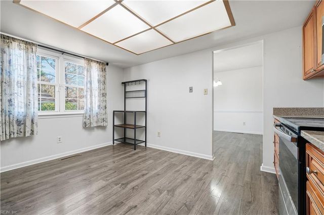 912 Amherst LN, Virginia Beach, VA 23463