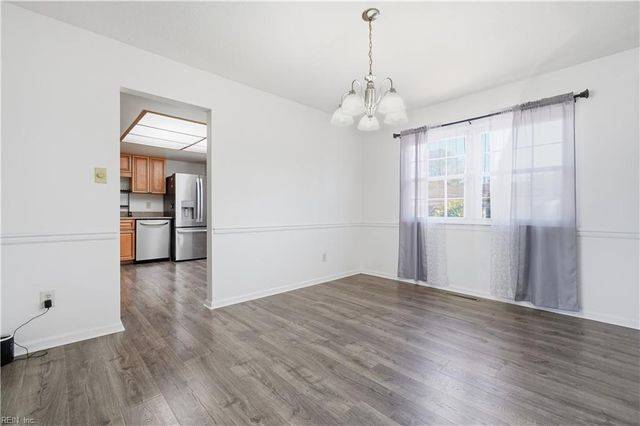 912 Amherst LN, Virginia Beach, VA 23463