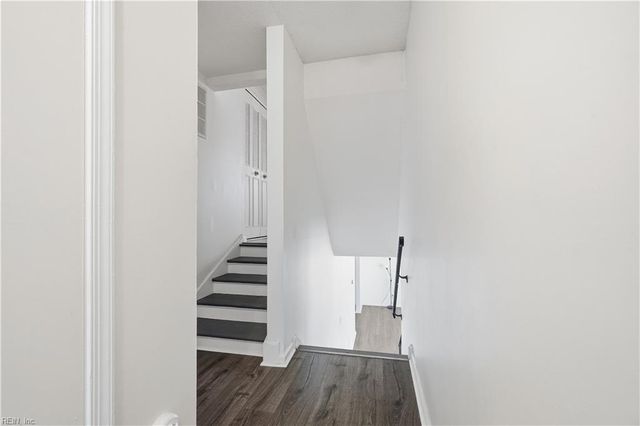 912 Amherst LN, Virginia Beach, VA 23463