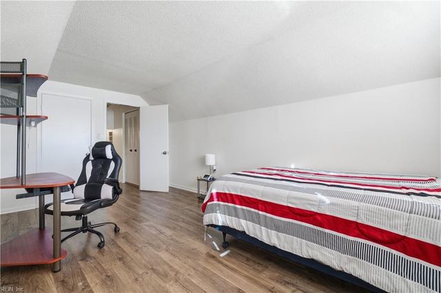 912 Amherst LN, Virginia Beach, VA 23463