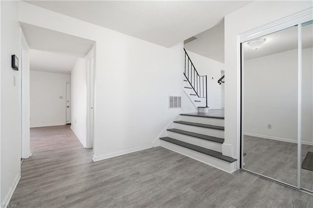 912 Amherst LN, Virginia Beach, VA 23463