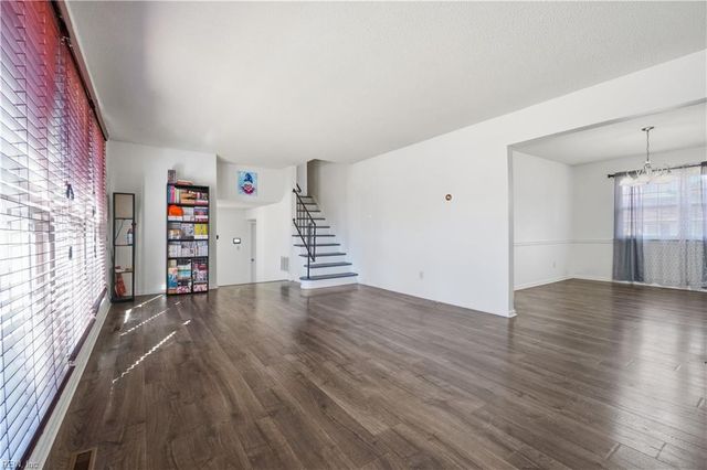 912 Amherst LN, Virginia Beach, VA 23463