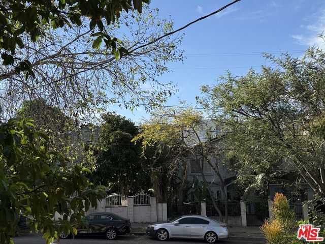 324 N Burlington Avenue, Los Angeles, CA 90026