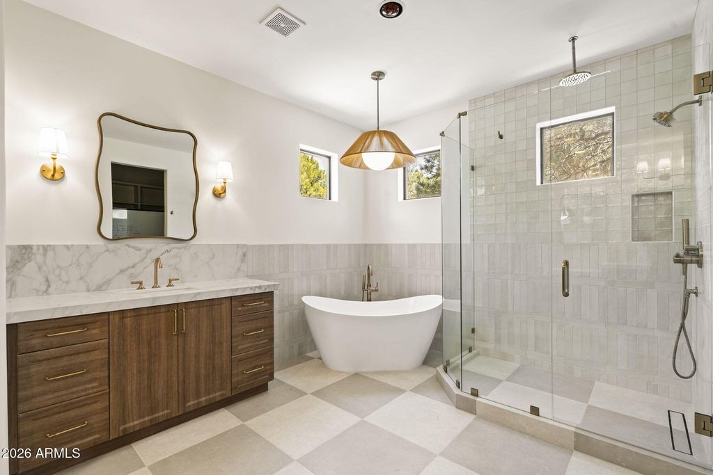Image 13 of property listing at 2578 OLD MUNDS Highway, Flagstaff, AZ 86005
