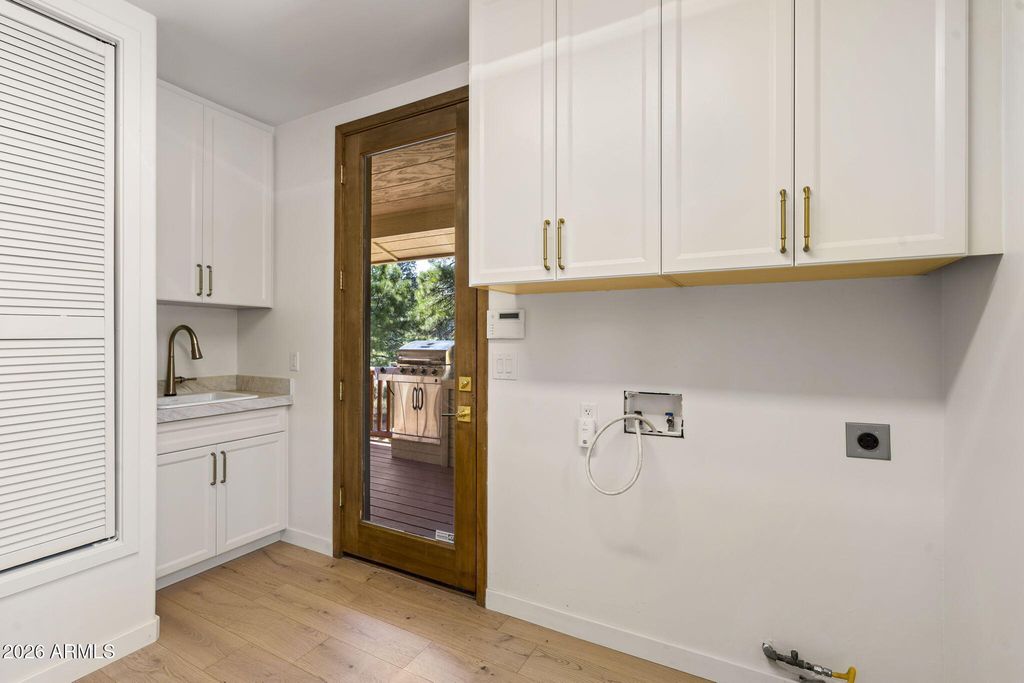 Image 33 of property listing at 2578 OLD MUNDS Highway, Flagstaff, AZ 86005