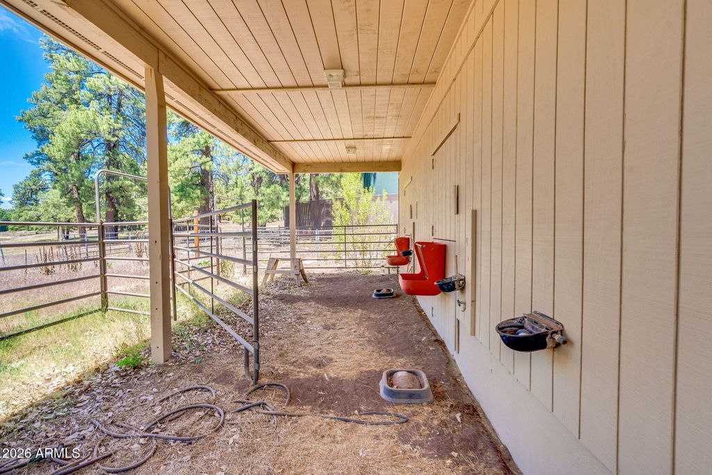 Image 36 of property listing at 2578 OLD MUNDS Highway, Flagstaff, AZ 86005