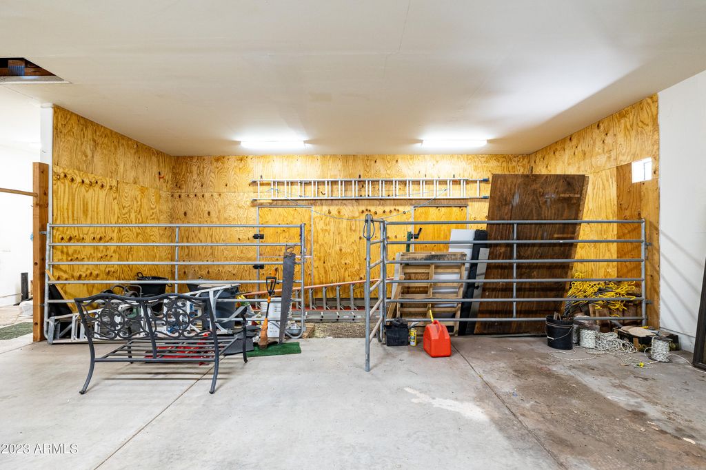 Image 40 of property listing at 2578 OLD MUNDS Highway, Flagstaff, AZ 86005
