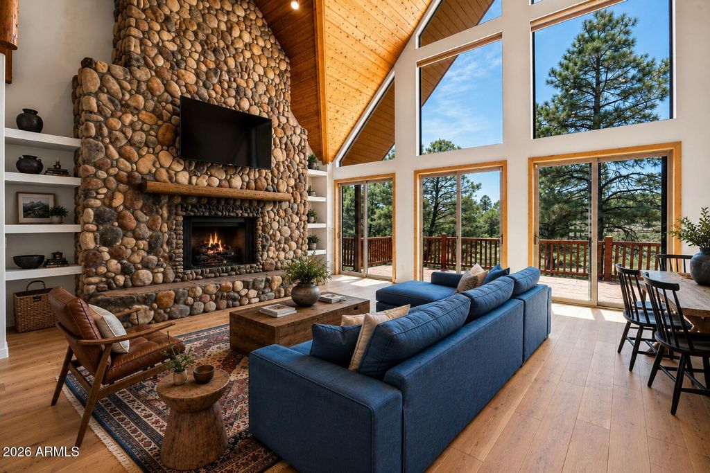 Image 5 of property listing at 2578 OLD MUNDS Highway, Flagstaff, AZ 86005