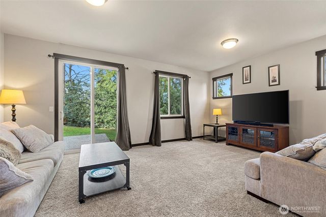 1205 N 16th Street, Mount Vernon, WA 98273