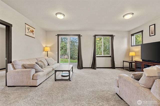 1205 N 16th Street, Mount Vernon, WA 98273