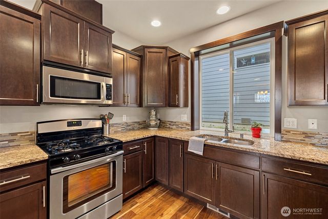 1205 N 16th Street, Mount Vernon, WA 98273