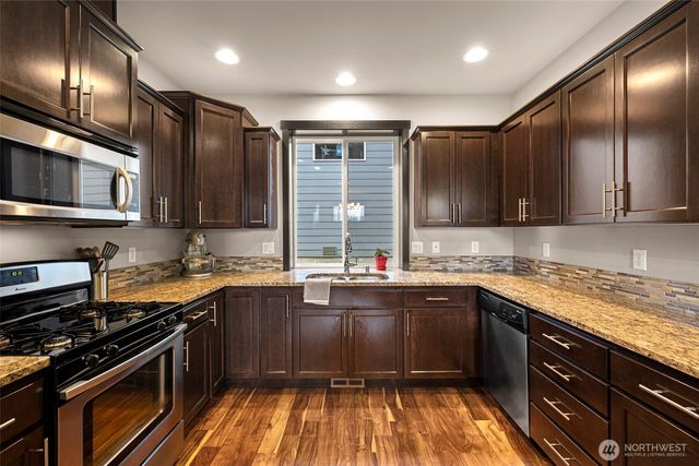 1205 N 16th Street, Mount Vernon, WA 98273