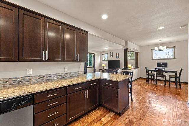 1205 N 16th Street, Mount Vernon, WA 98273