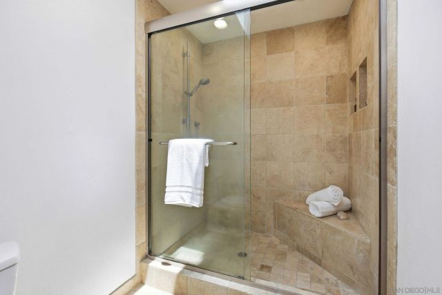 2264 Caminito Castillo, La Jolla, CA 92037