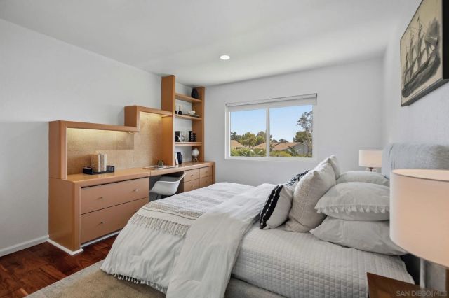 2264 Caminito Castillo, La Jolla, CA 92037