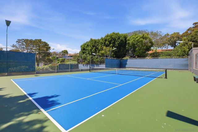 2264 Caminito Castillo, La Jolla, CA 92037