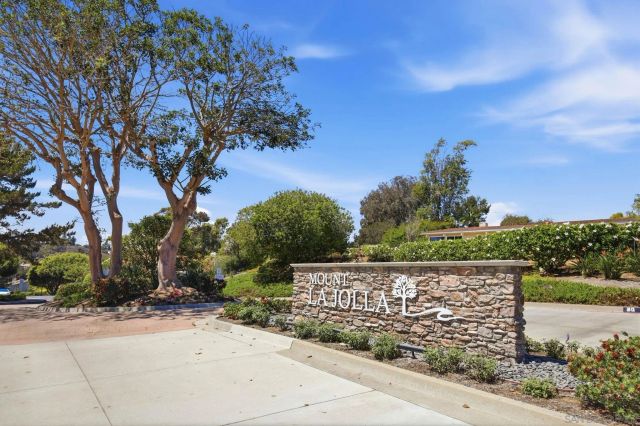 2264 Caminito Castillo, La Jolla, CA 92037