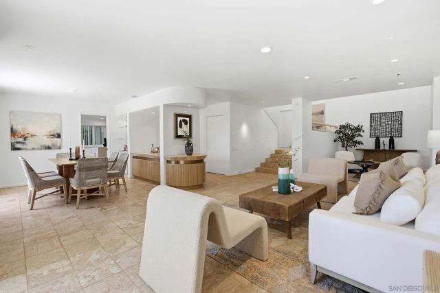 2264 Caminito Castillo, La Jolla, CA 92037