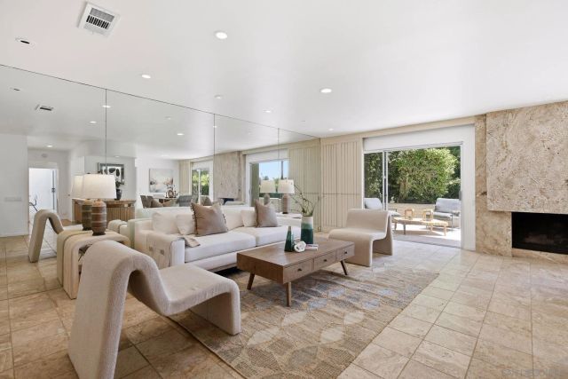 2264 Caminito Castillo, La Jolla, CA 92037