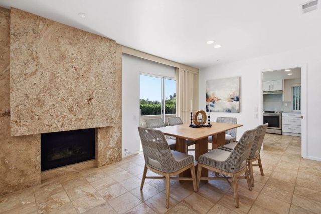 2264 Caminito Castillo, La Jolla, CA 92037