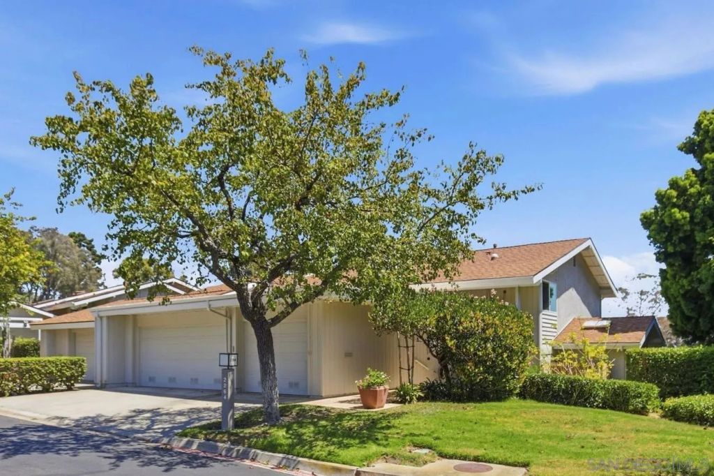 2264 Caminito Castillo, La Jolla, CA 92037