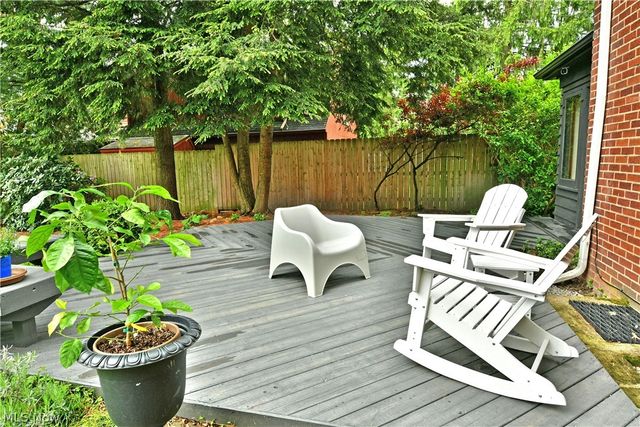 322 Genesee Avenue NE, Warren, OH 44483