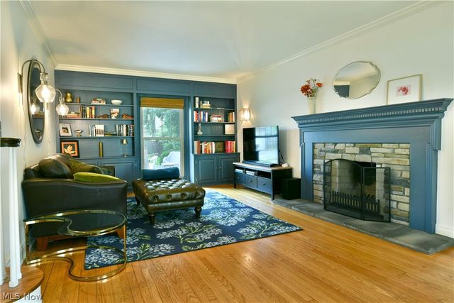 322 Genesee Avenue NE, Warren, OH 44483