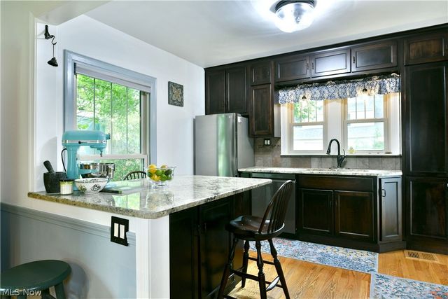 322 Genesee Avenue NE, Warren, OH 44483