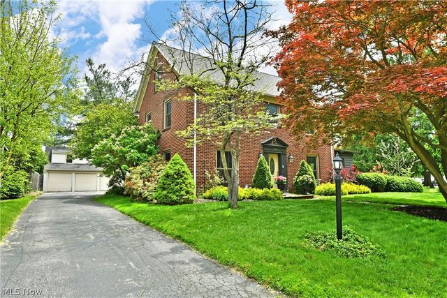 322 Genesee Avenue NE, Warren, OH 44483