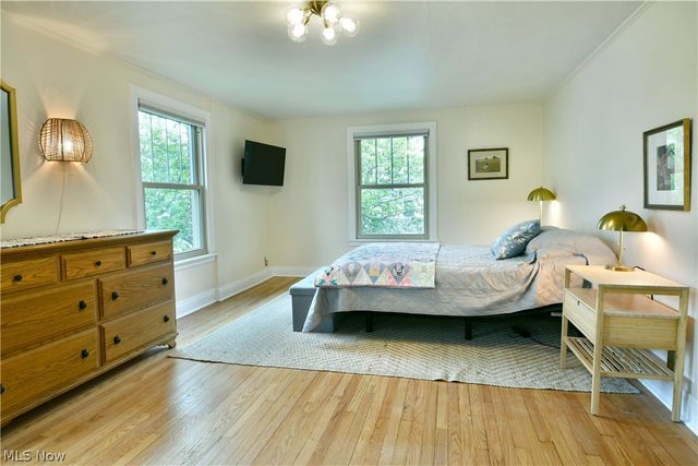 322 Genesee Avenue NE, Warren, OH 44483