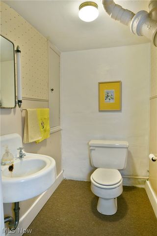 322 Genesee Avenue NE, Warren, OH 44483