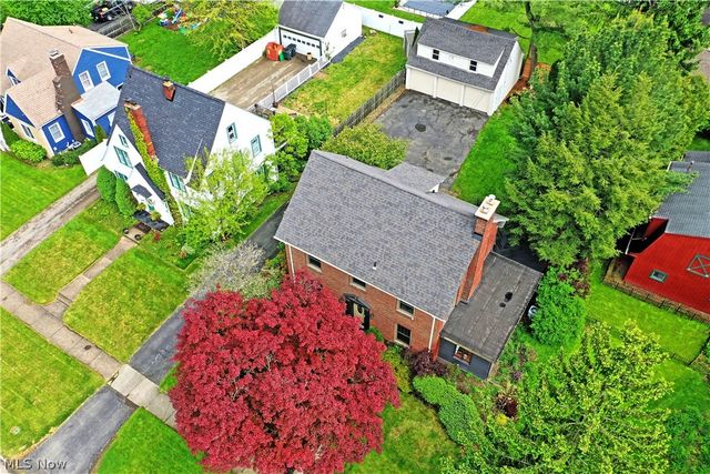 322 Genesee Avenue NE, Warren, OH 44483