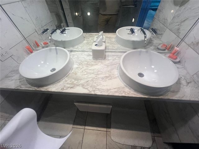 4381 West Flamingo Road 1922, Las Vegas, NV 89103