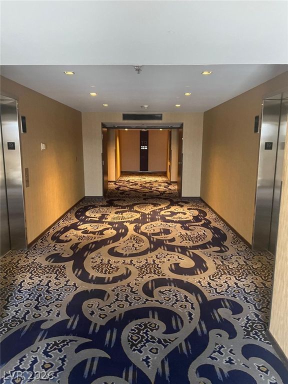 Image 10 of property listing at 4381 West Flamingo Road 1922, Las Vegas, NV 89103