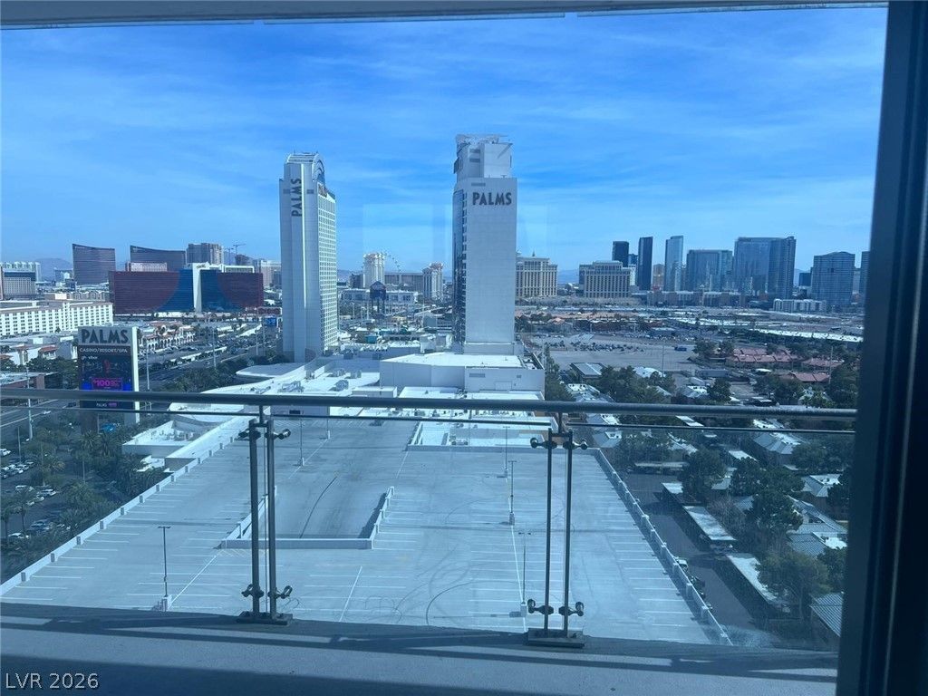 Image 11 of property listing at 4381 West Flamingo Road 1922, Las Vegas, NV 89103